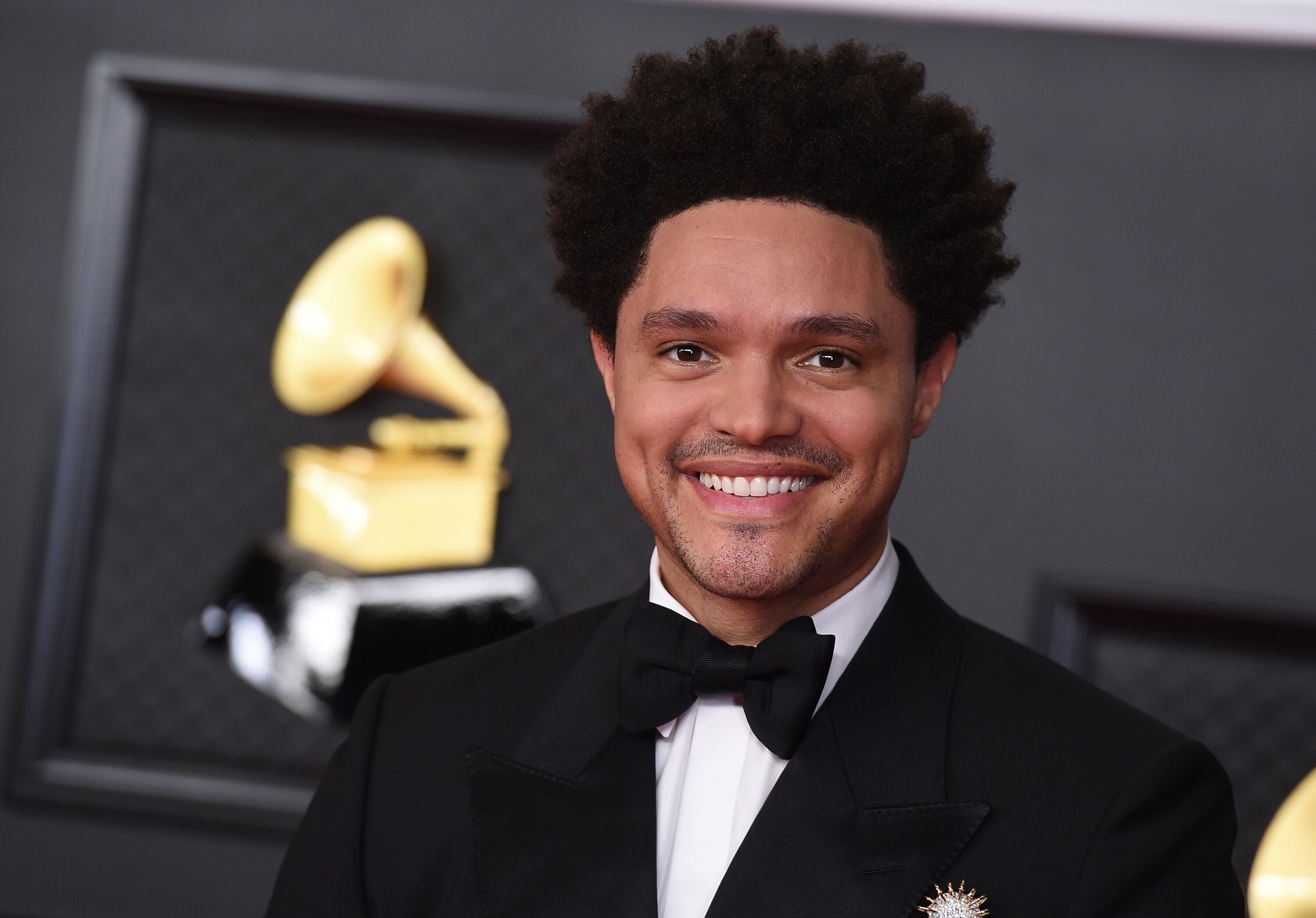 Ca7riel & Paco Amoroso, ganadores: se llevaron el premio en la categoría Mejor álbum alternativo latino 8 Trevor Noah nuevamente ofició de maestro de ceremonia de la la nueva edición de los Premios Grammy, en Los Ángeles