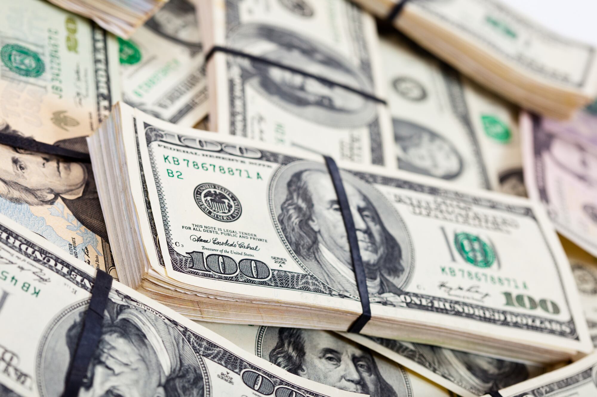 Qué bonos comprar con dólar MEP