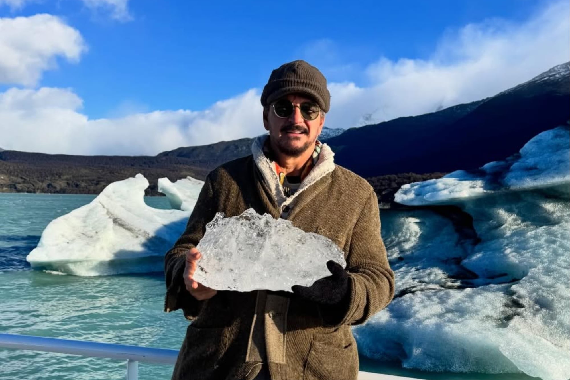 Después de sus 14 Movistar, Ricardo Arjona visitó la Patagonia junto a su esposa y mostró impresionantes postales del recorrido