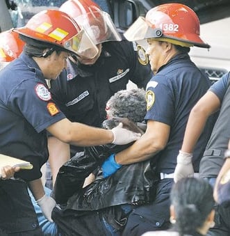 La camioneta recibió una lluvia de disparos durante el ataque; Cabral murió en el acto y Fariñas sobrevivió herido