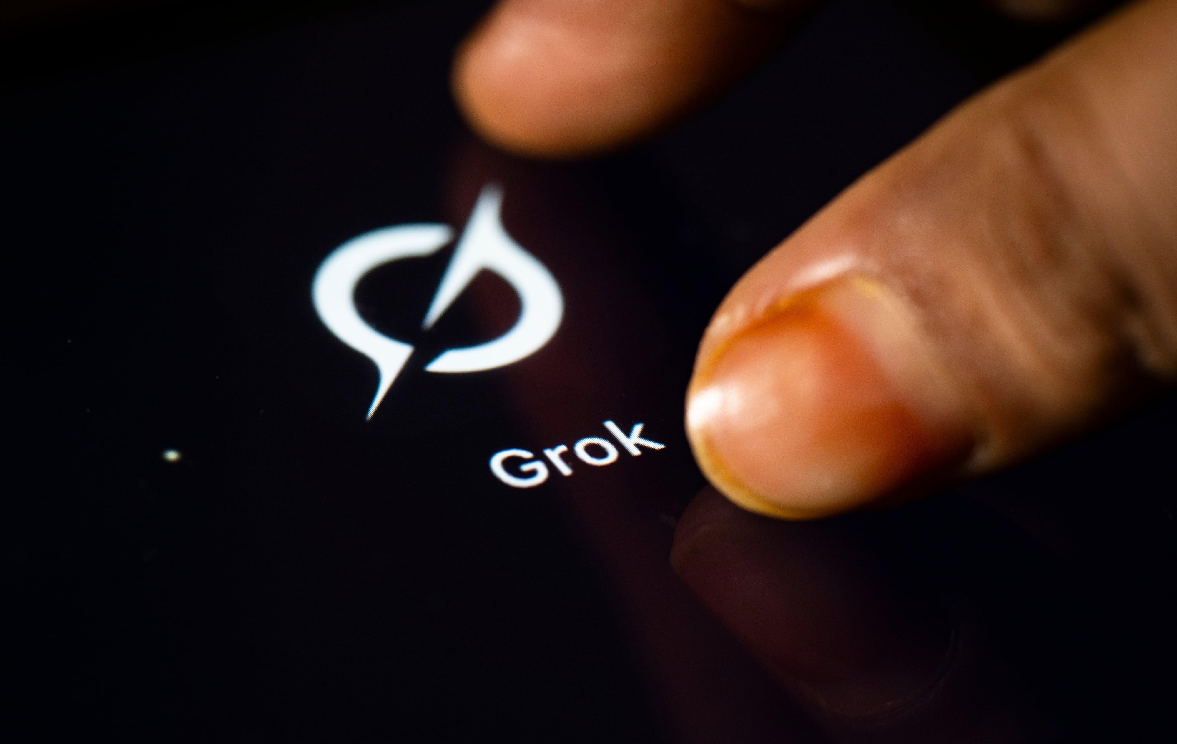 Los usuarios de Grok generaron tres millones de imágenes sexualizadas en X en 11 días, incluidas más de 23.000 de menores