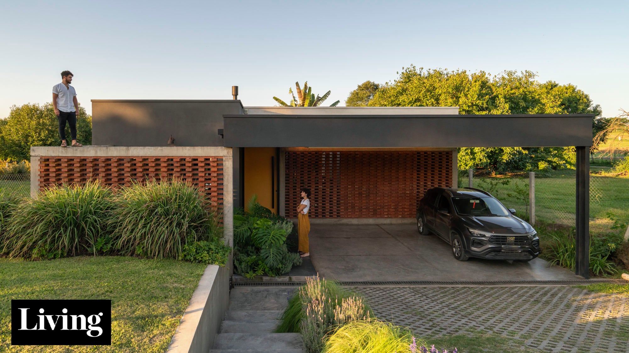 Descubrí un hogar con diseño audaz, materiales nobles y vistas que enamoran en Tafí Viejo