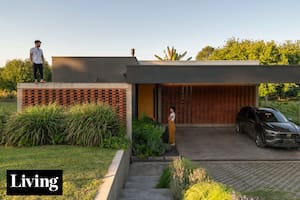 Un hogar con diseño audaz, materiales nobles y vistas que enamoran en Tafí Viejo