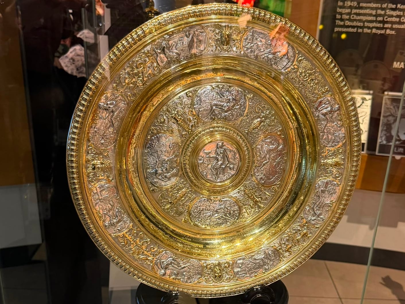 El trofeo del single femenino de Wimbledon, el famoso