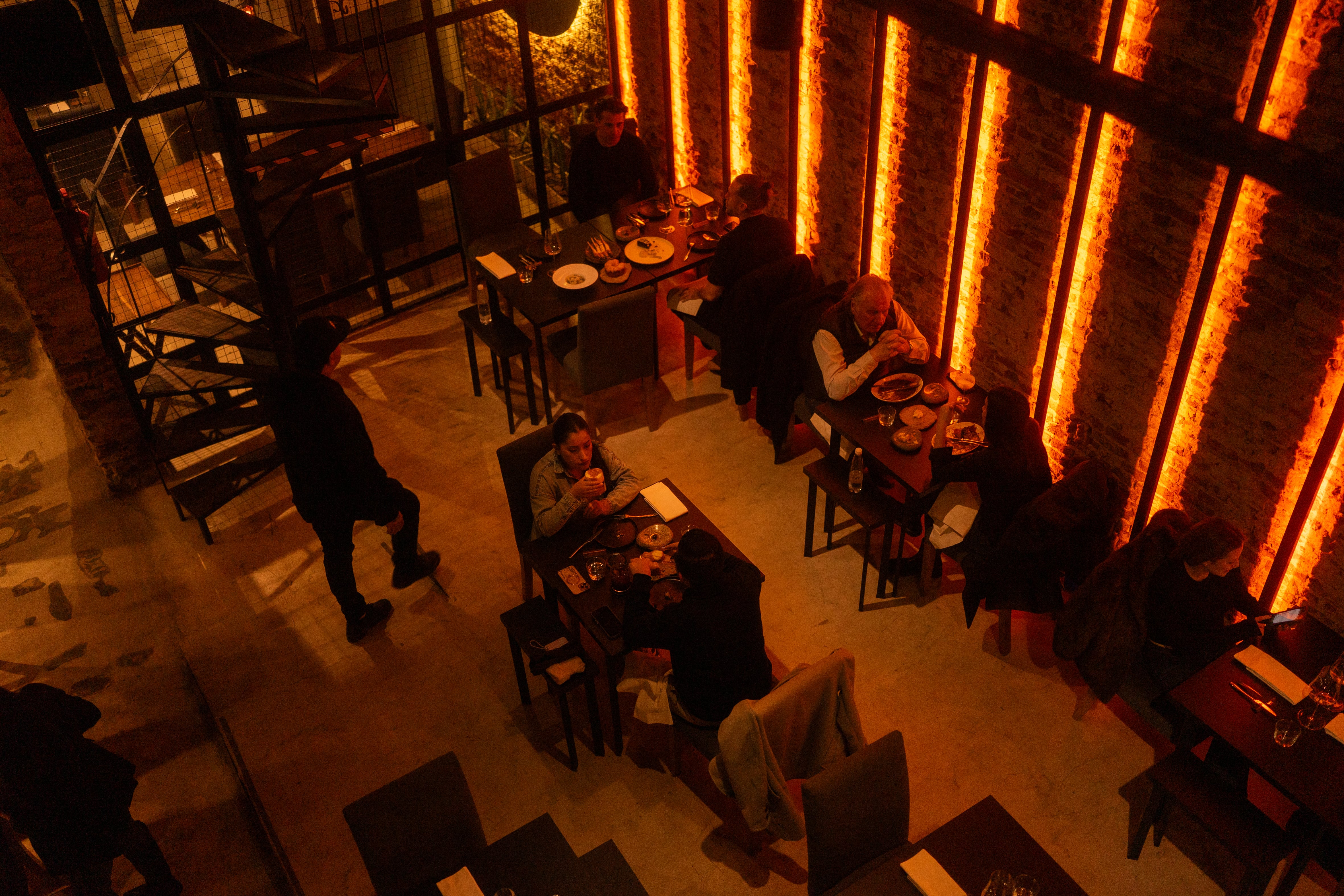 Salón de fine dining Negre