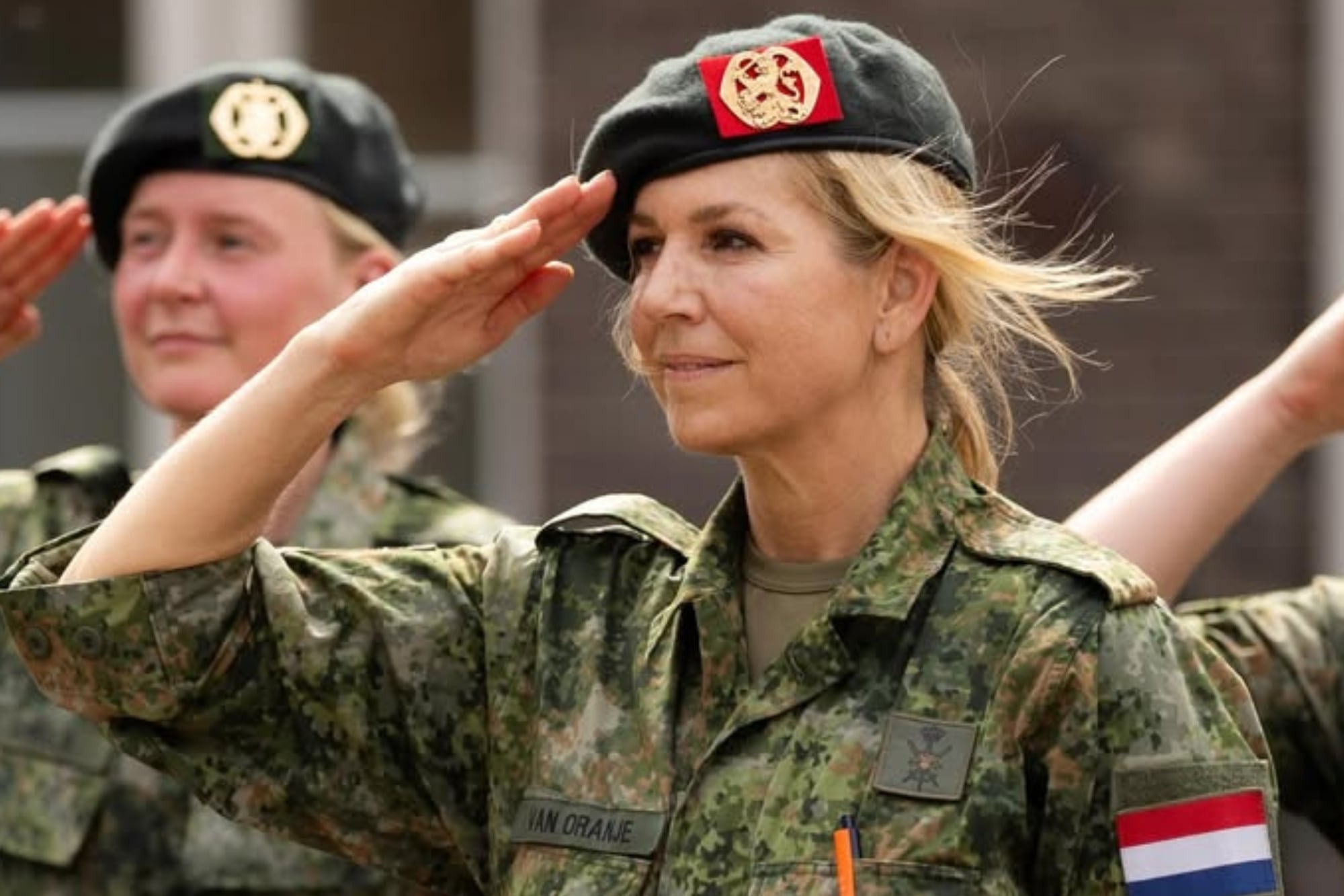 Máxima Zorreguieta completó la primera parte de su entrenamiento militar, recibió una distinción y tuvo una hinchada de