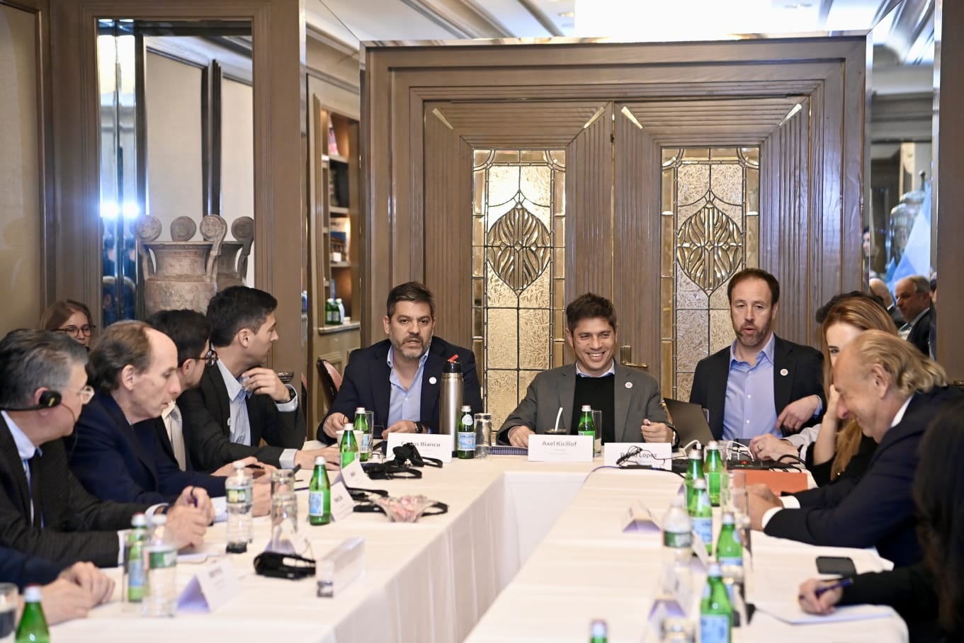 El empresario José Luis Manzano, sentado a la mesa de los inversores con Kicillof el martes en Nueva York
