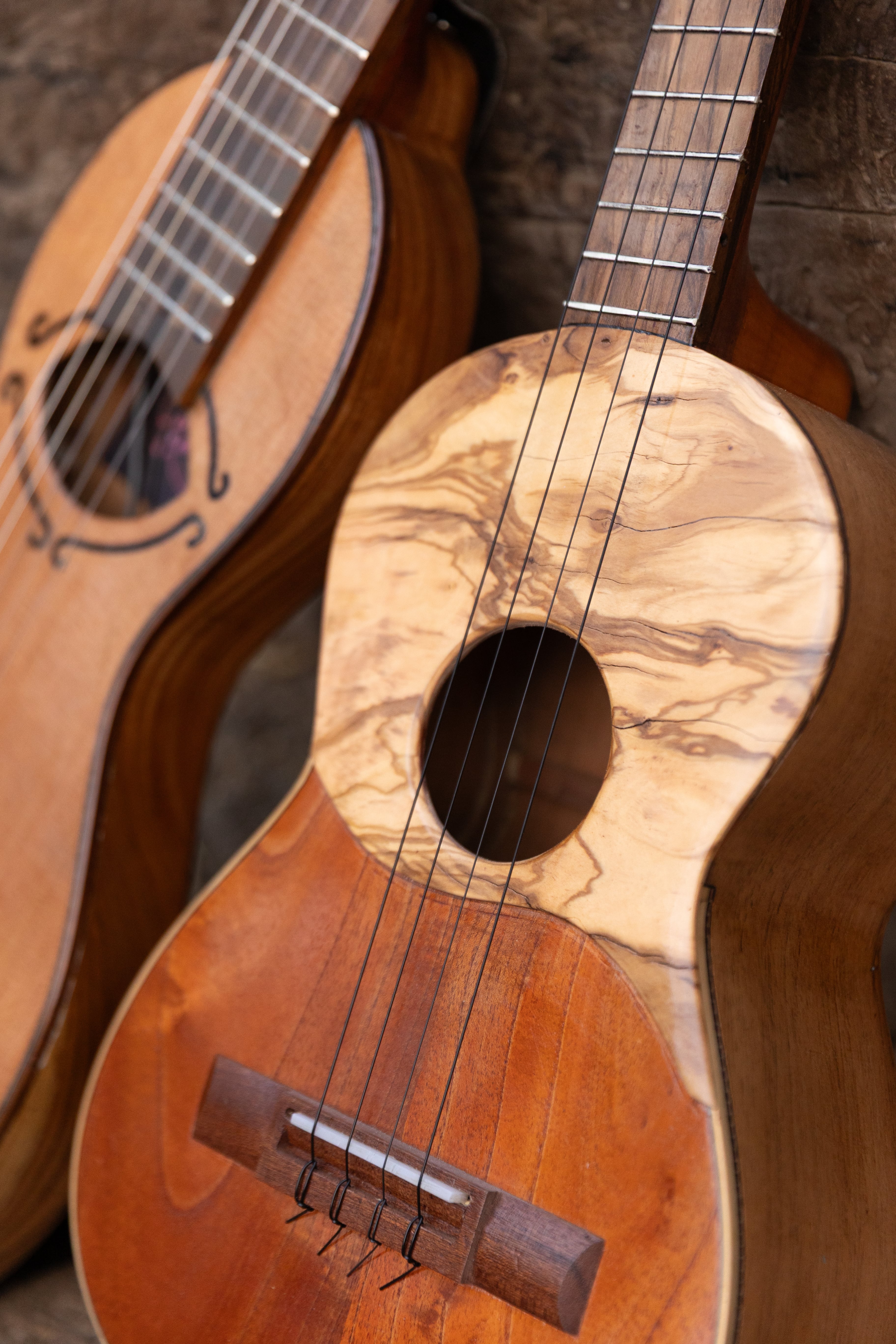 La guitarra criolla y el cuatro venezolano de Juan Zabaleta Carabajal