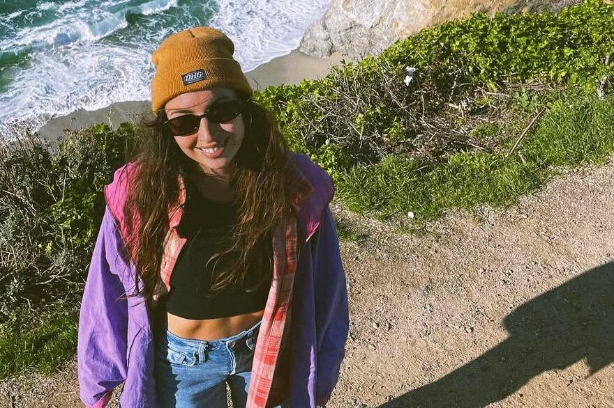 Maia Esteban, una joven de 29 años oriunda de Necochea, falleció el fin de semana pasado en Santa Teresa, Costa Rica, tras un accidente en moto