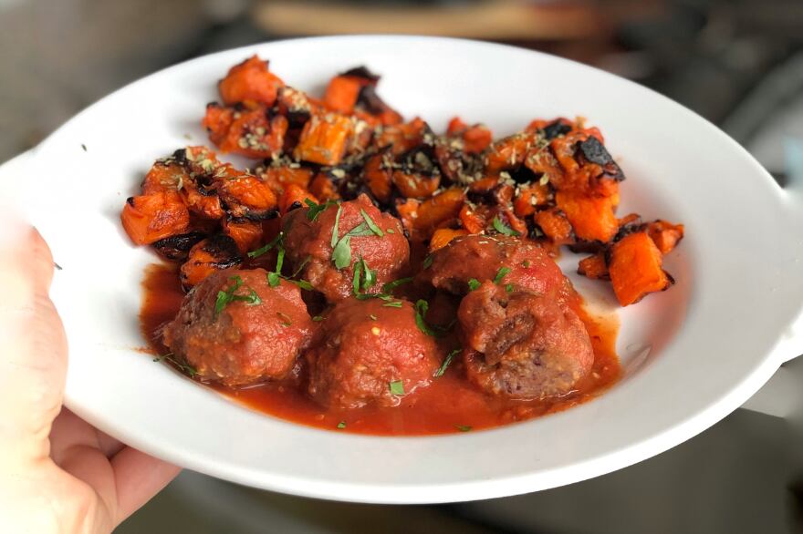 Cómo preparar albóndigas sin ensuciarse las manos