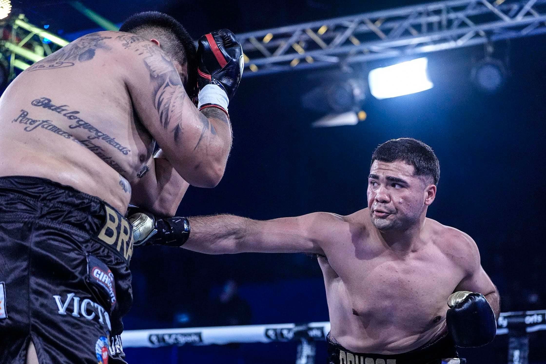 Karim Crucce le ganó por nocaut técnico a Ariel Bracamonte y revalidó su condición de campeón argentino pesado