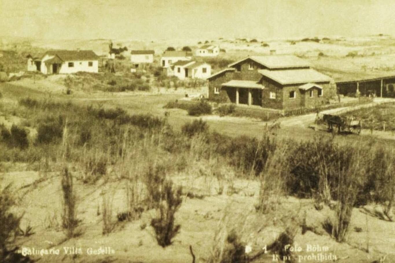 Avenida 3 y 104 de Villa Gesell, en la década del '40