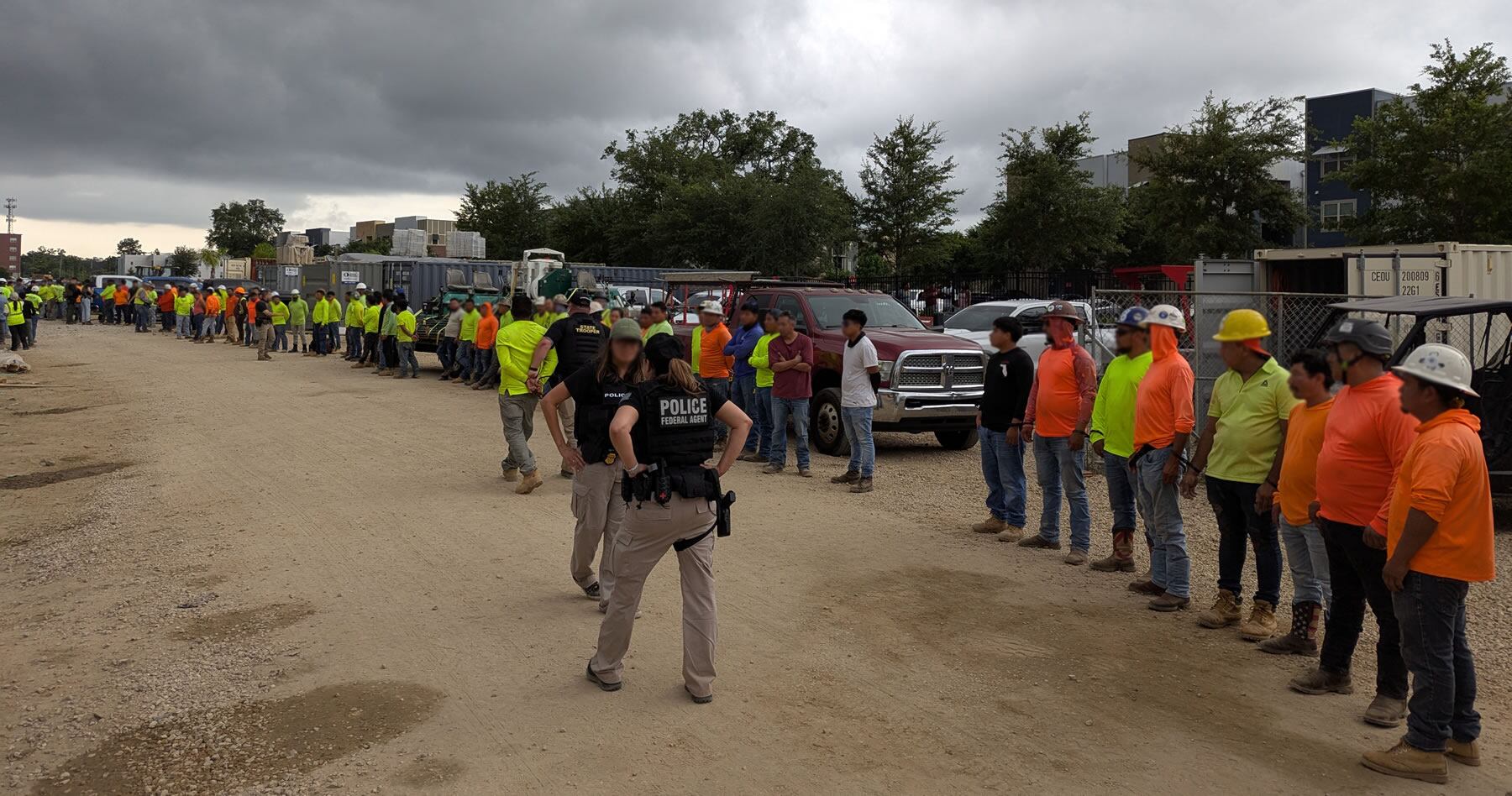 El 29 de mayo de 2025, el ICE arrestó a más de 100 inmigrantes indocumentados durante una operación de control migratorio en Tallahassee
