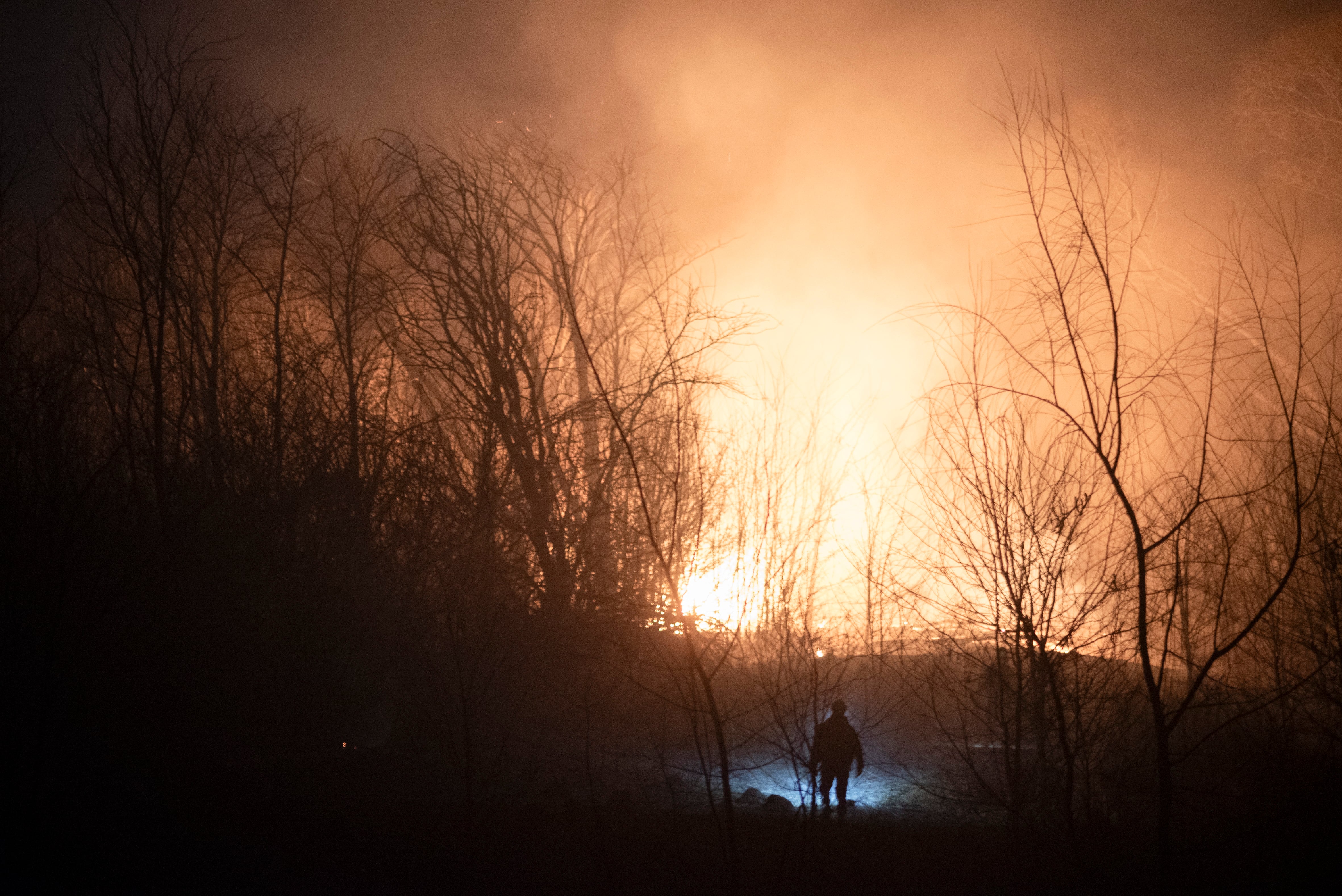 Día del brigadista: mujeres que combaten incendios forestales en la primera línea de fuego