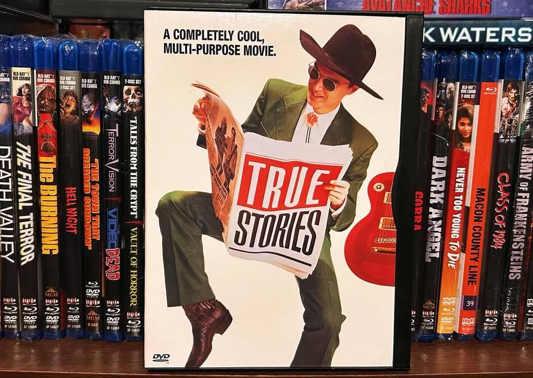 True Stories es la película que dirigió y protagonizó David Byrne