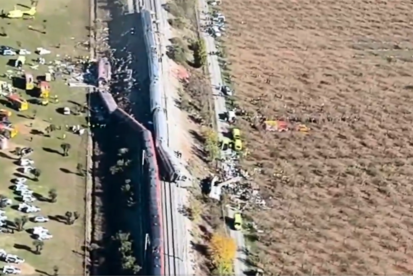 Qué pasó en el choque de trenes en España: la investigación apunta a un “error humano”