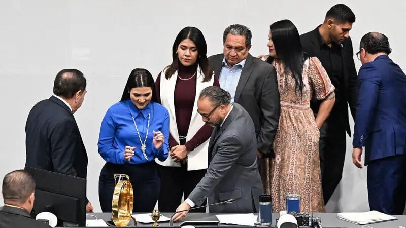 En la votación de la reforma constitucional, el partido opositor Alianza Republicana Nacionalista sumó sus votos para una iniciativa de este tipo por primera vez