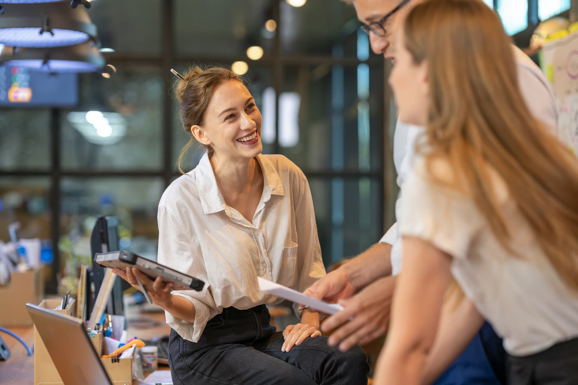 Las 5 frases negativas que nunca usaría una persona exitosa y cómo reemplazarlas, según una experta de Stanford