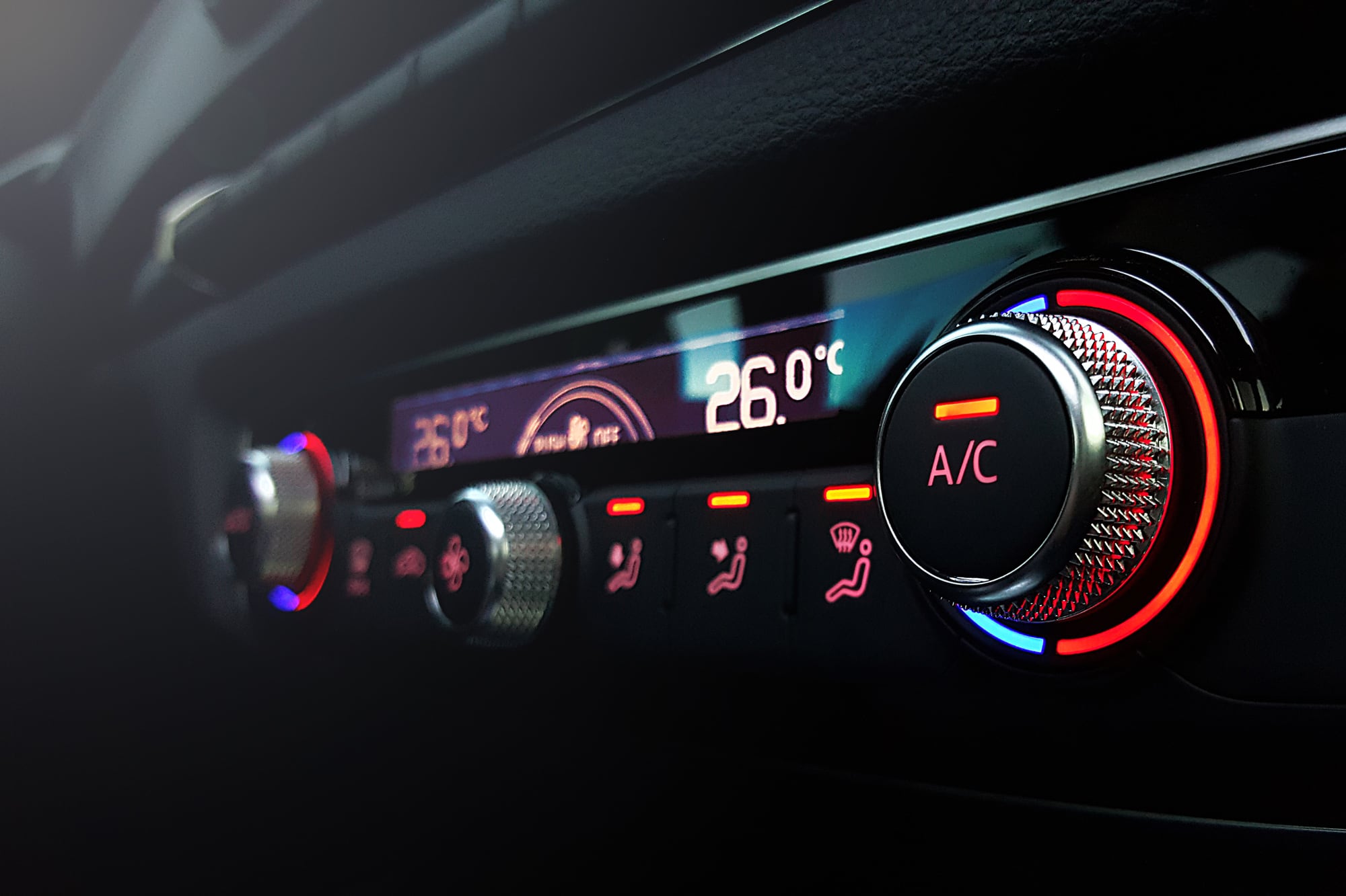 El uso del aire acondicionado también es otro motivo de un mayor consumo