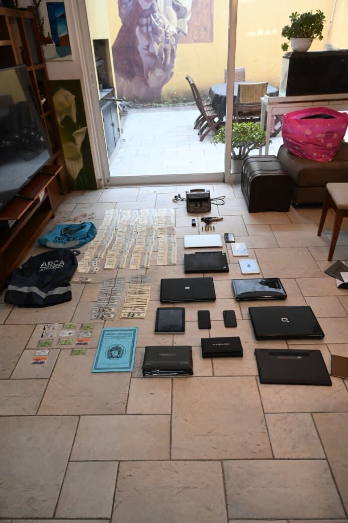 Mustangs y Camaros: desde Paraguay ingresaban al país con autos de lujos como “turistas” pero habían sido comprados por argentinos.