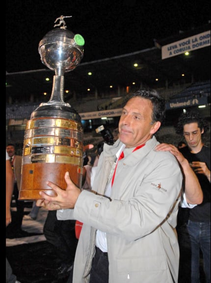 Miguel Ángel Russo tras la obtención de la copa Libertadores en 2007