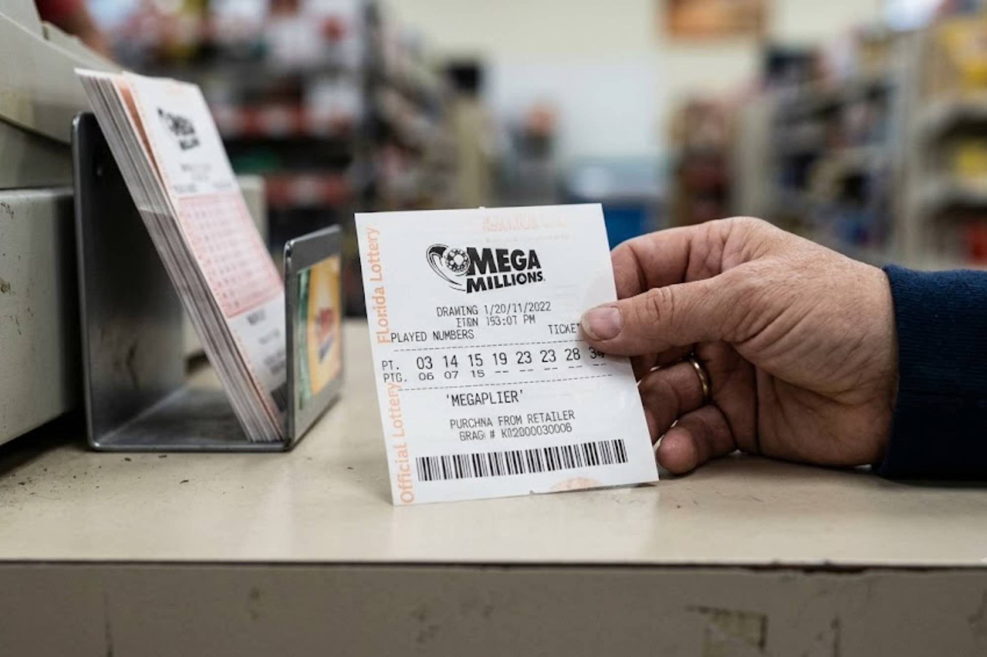 La cifra sin impuestos que cobrará un jugador de lotería de Florida tras ganar US$800 millones en Mega Millions