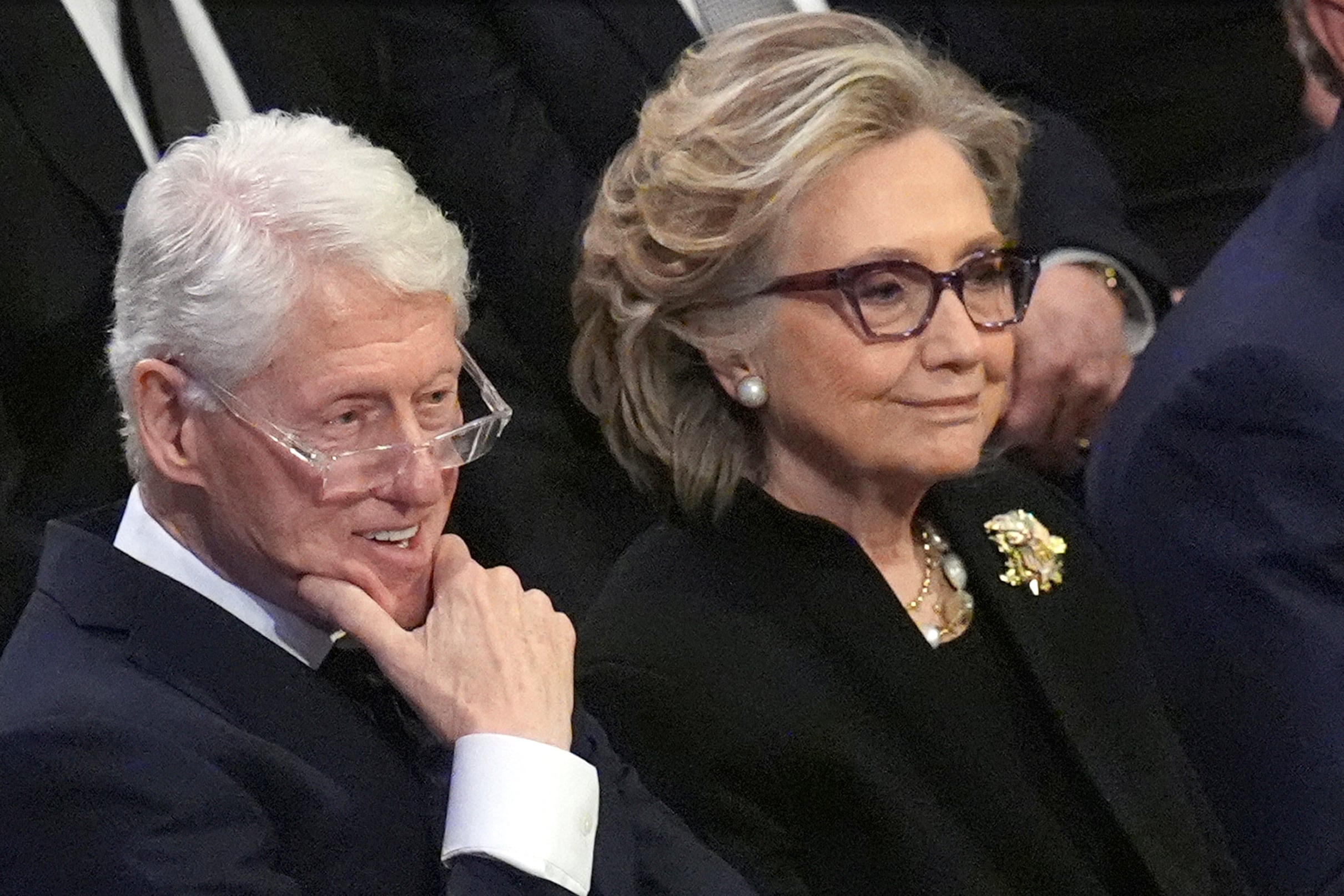 Bill y Hillary Clinton, en el funeral del expresidente Jimmy Carter en Washington