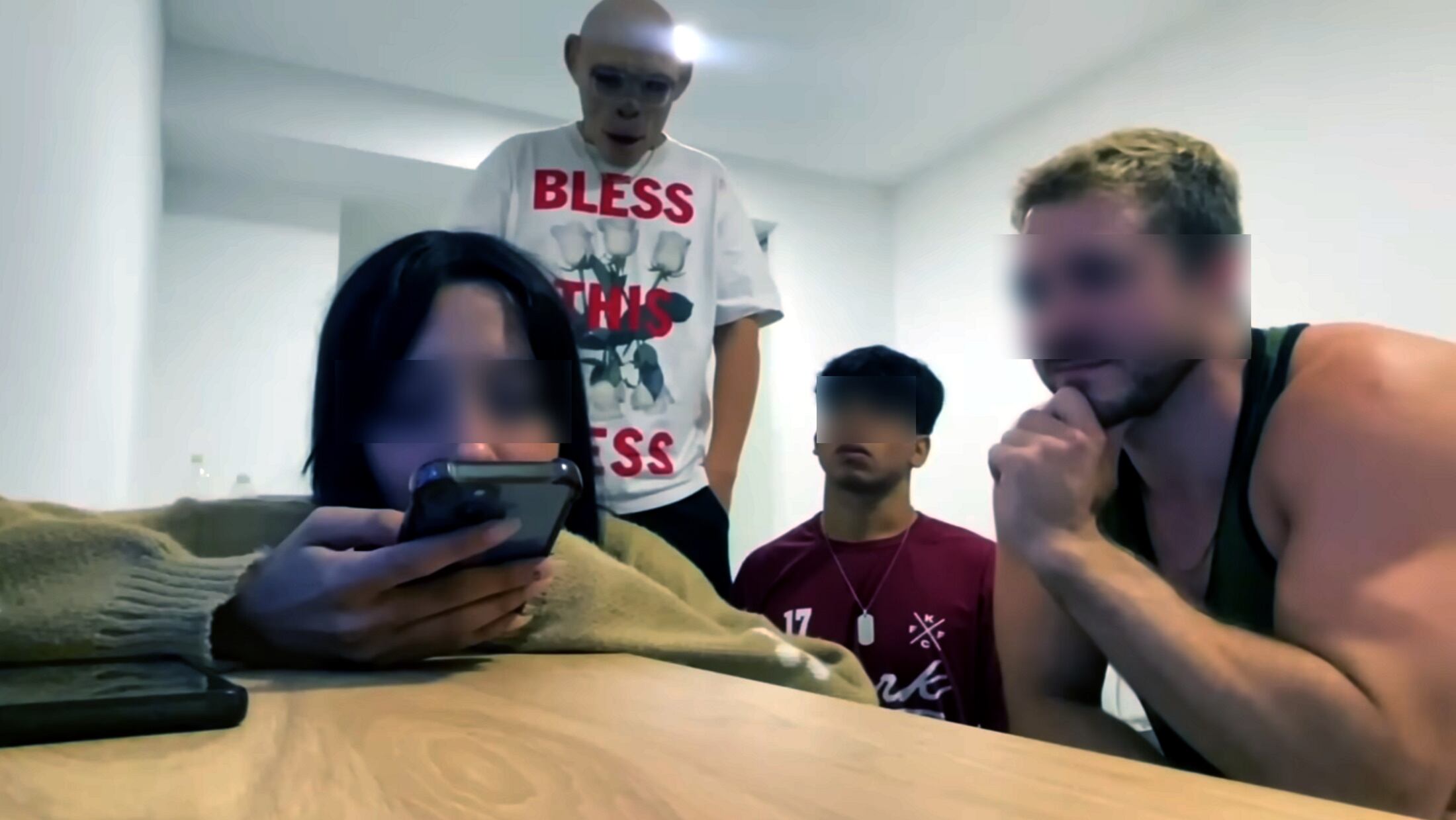 Una banda captaba hombres por apps de citas, los golpeaba y subía los videos