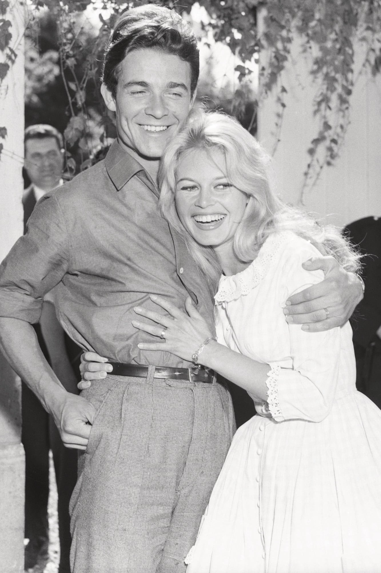 Junto al actor Jacques Charrier, su segundo marido, con quien se casó en secreto en febrero de 1959. Fue el padre de su único hijo