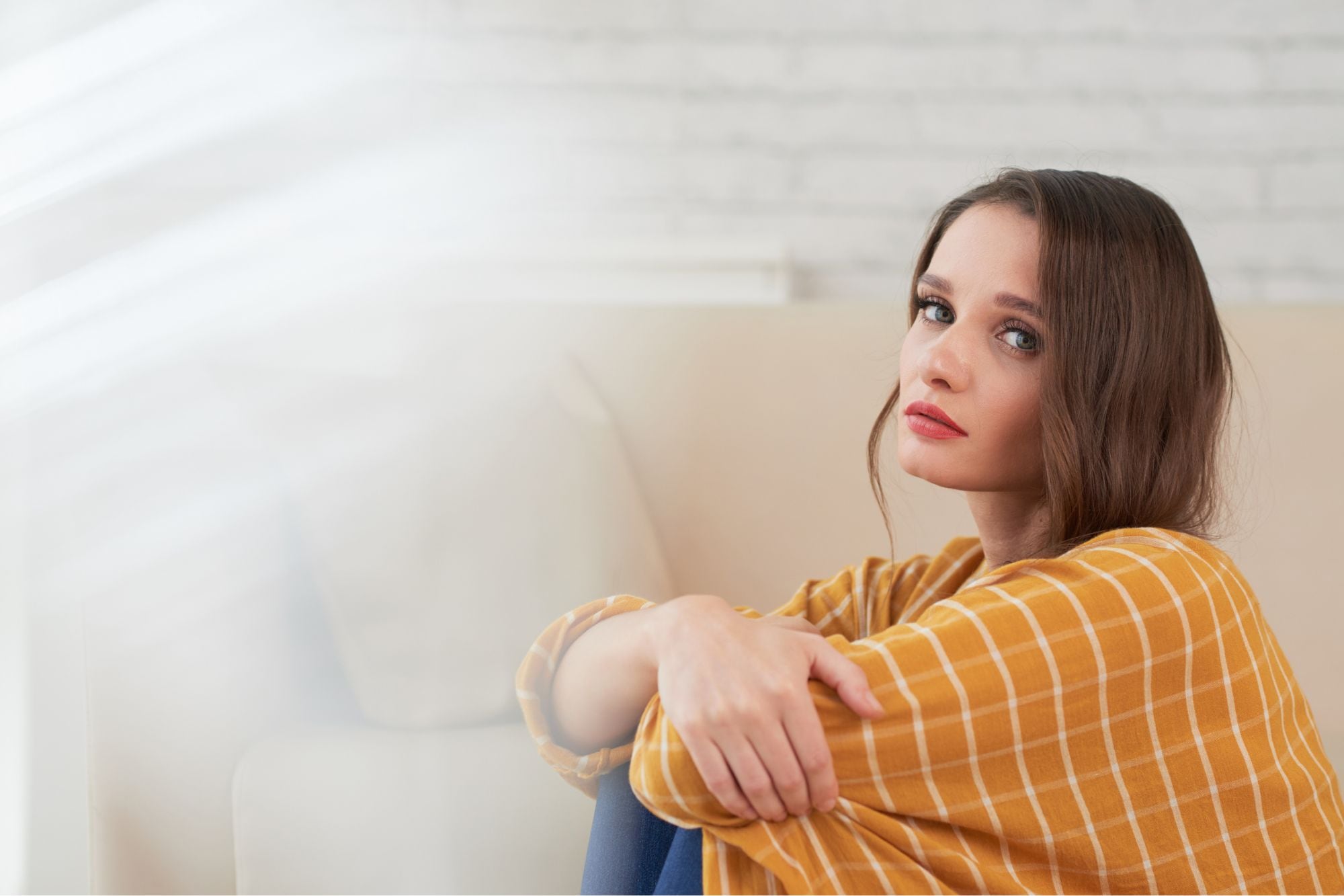 Por qué algunas personas se sienten vacías después de lograr lo que desean, según la psicología