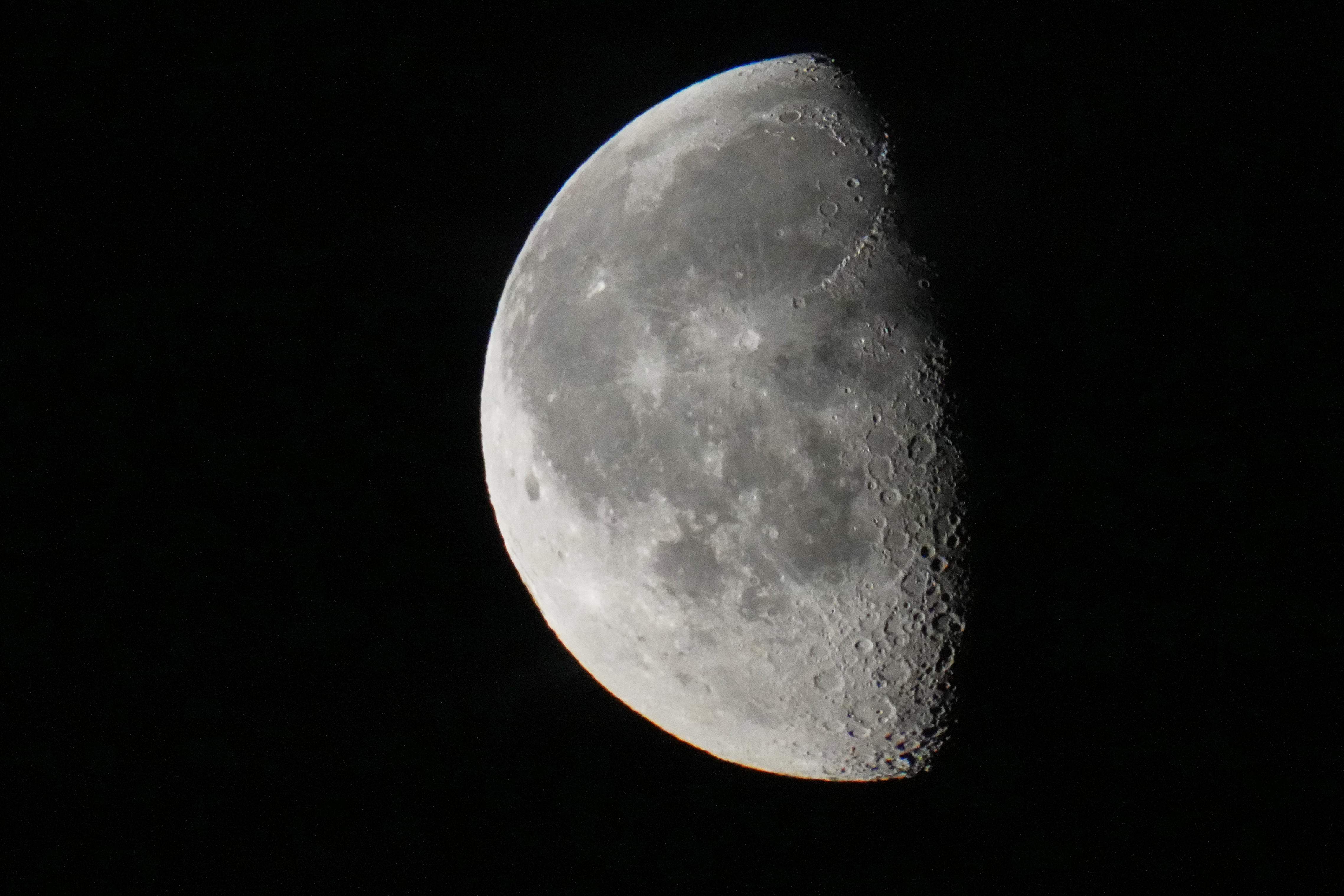 La Luna menguante es la protagonista del horóscopo de esta semana (Foto AP/Sergei Grits)