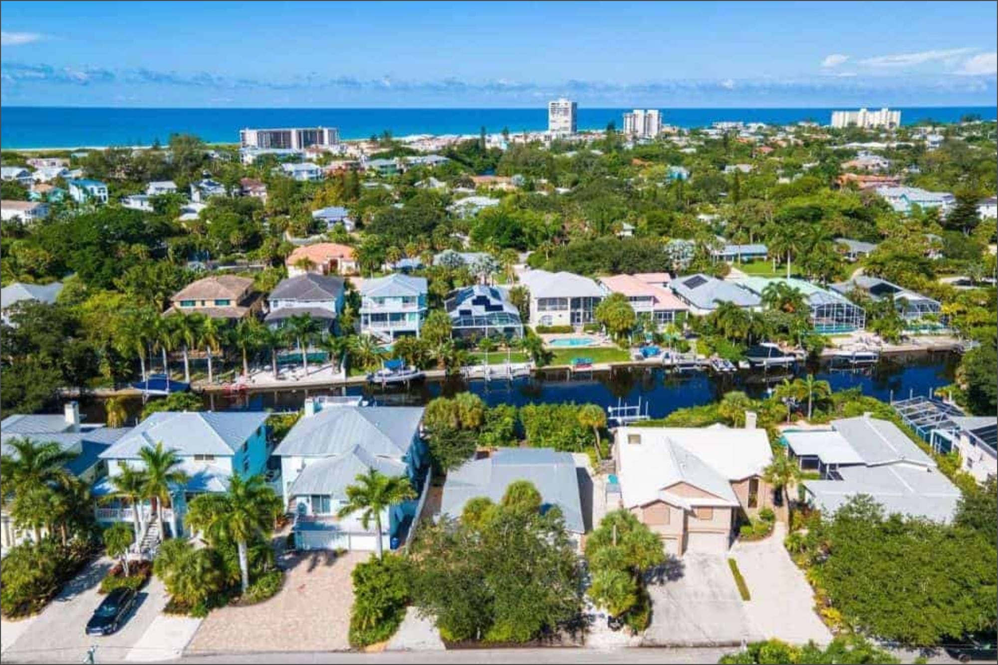 Sarasota, en Florida, experimentó un crecimiento poblacional en los últimos años impulsado por la migración de jubilados y trabajadores remotos