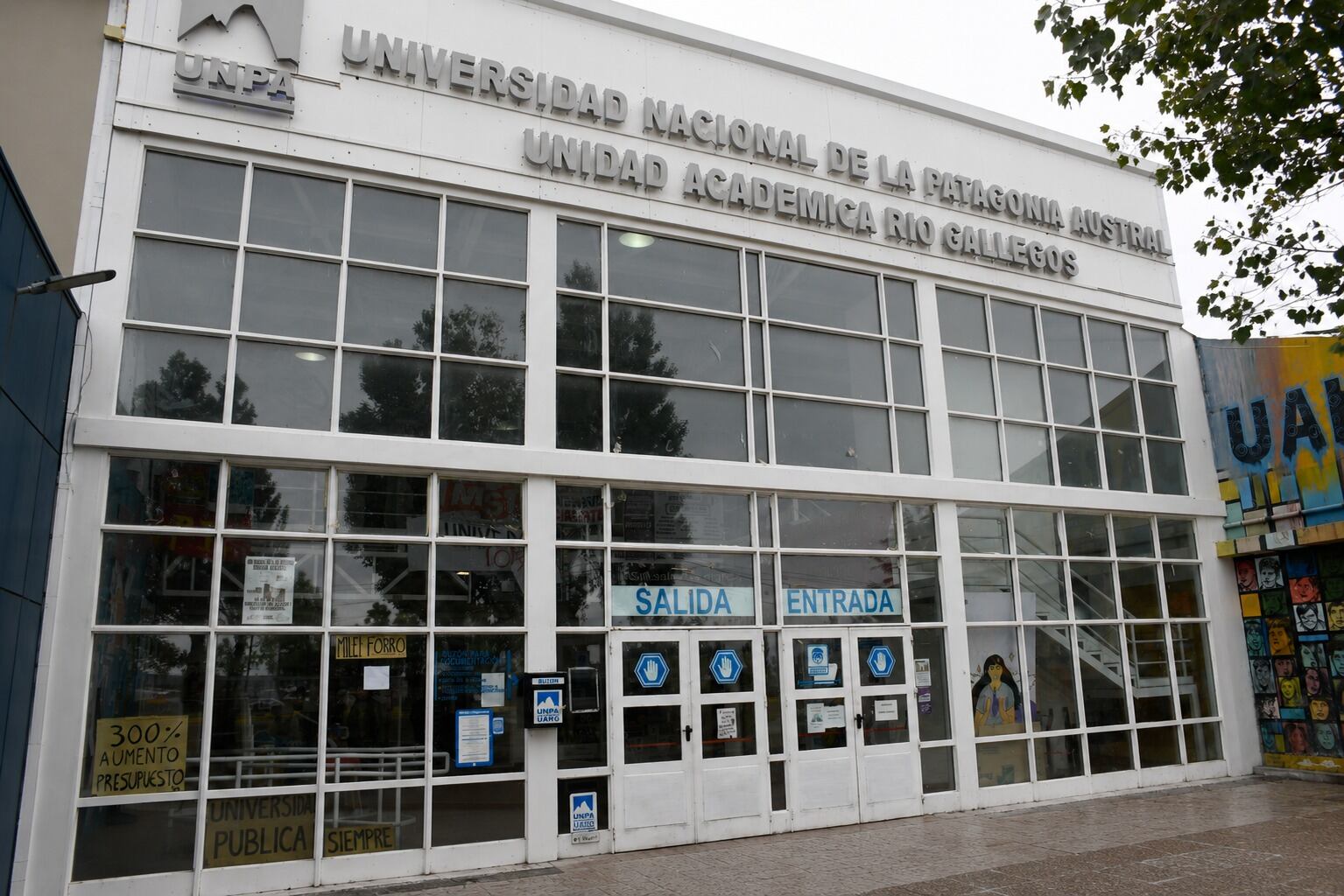 Río Gallegos: violenta agresión con una navaja a un estudiante en la puerta de la universidad