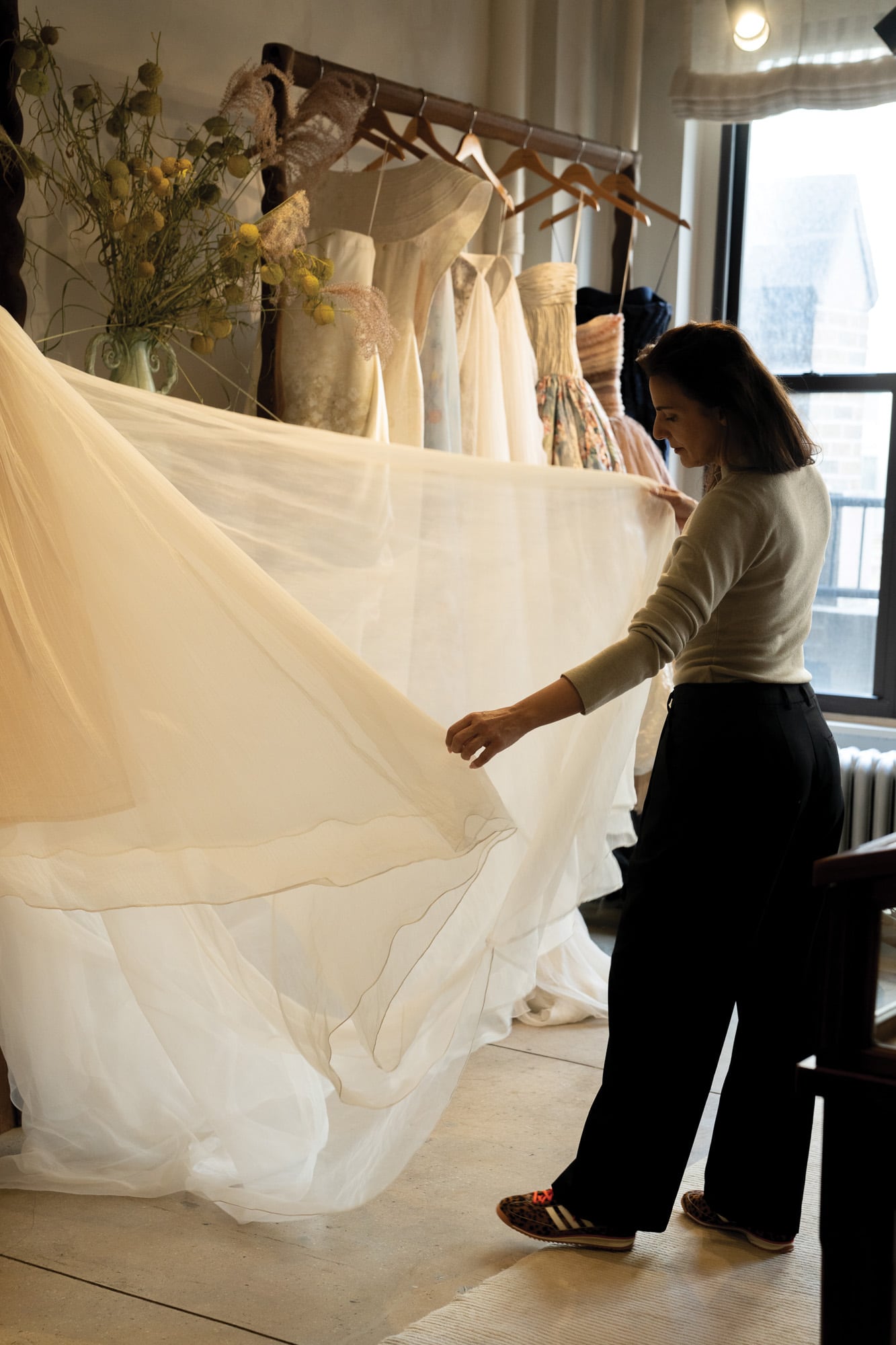 En el estudio de Danielle Frankel, donde estuvo haciendo “dress hunting” que, según explica es salir en busca del vestido perfecto para una novia, madrina o quinceañera