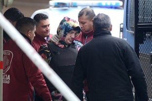 Pity Álvarez en uno de los traslados a tribunales