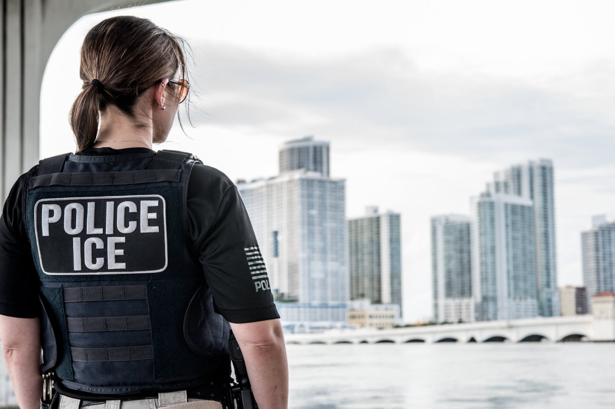 Chula Vista aprueba Ordenanza del Vecino Seguro y limita las acciones del ICE en la ciudad