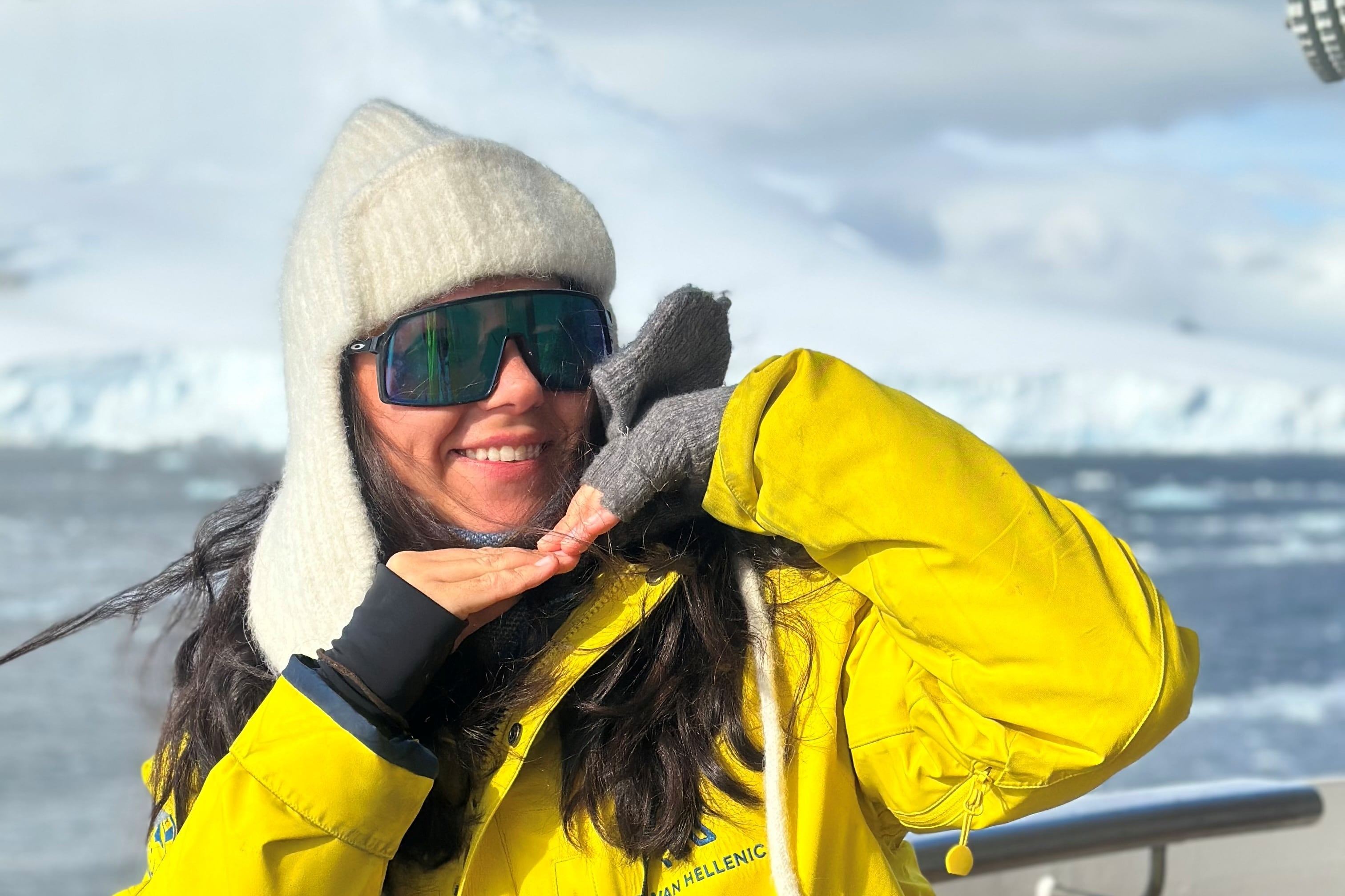 De Rusia a Ushuaia, del Ártico a la Antártida. La bióloga marina que dedica su vida a contar sobre las ballenas del sur