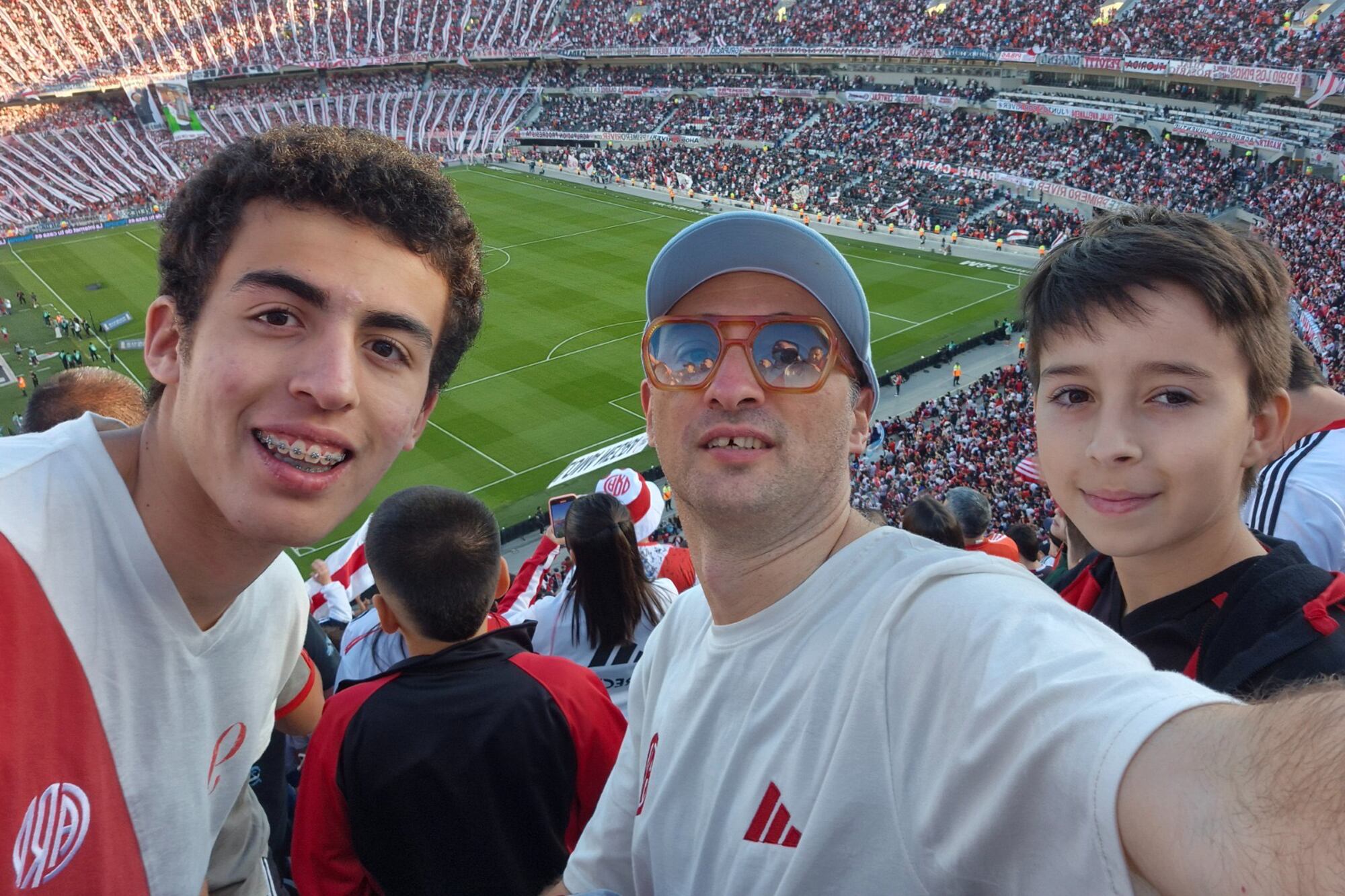 Leandro Rodríguez, economista, papá De Santiago (16) y Manuel (12)