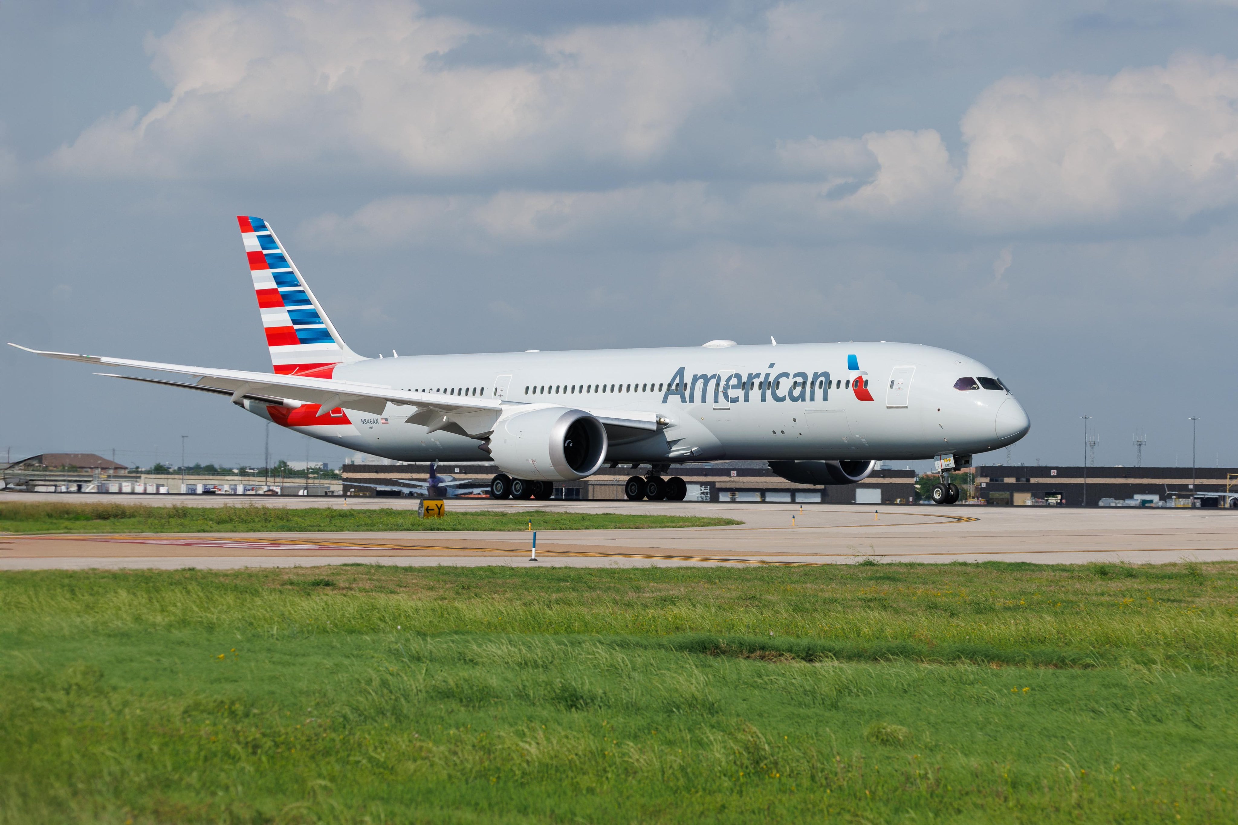 American Airlines ofrece wifi gratis, pero no para todos los pasajeros: quiénes pueden conectarse
