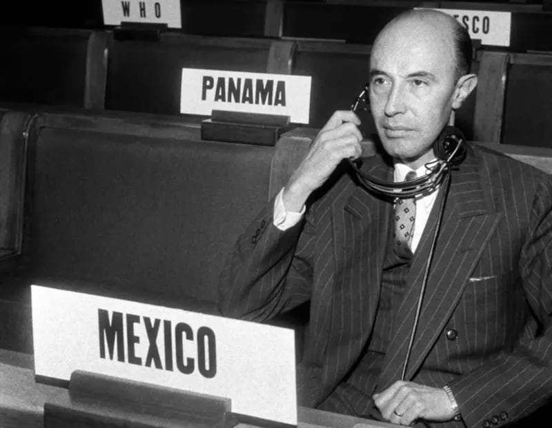 Antes de los 40 años, García Robles ya era parte de misiones diplomáticas mexicanas de alto nivel
