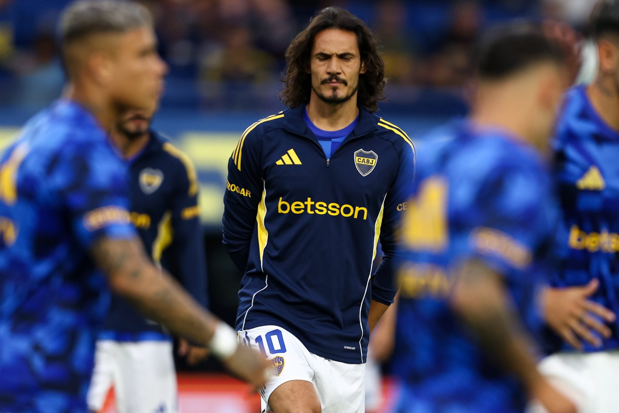 Edinson Cavani estará en el banco de suplentes de Boca
