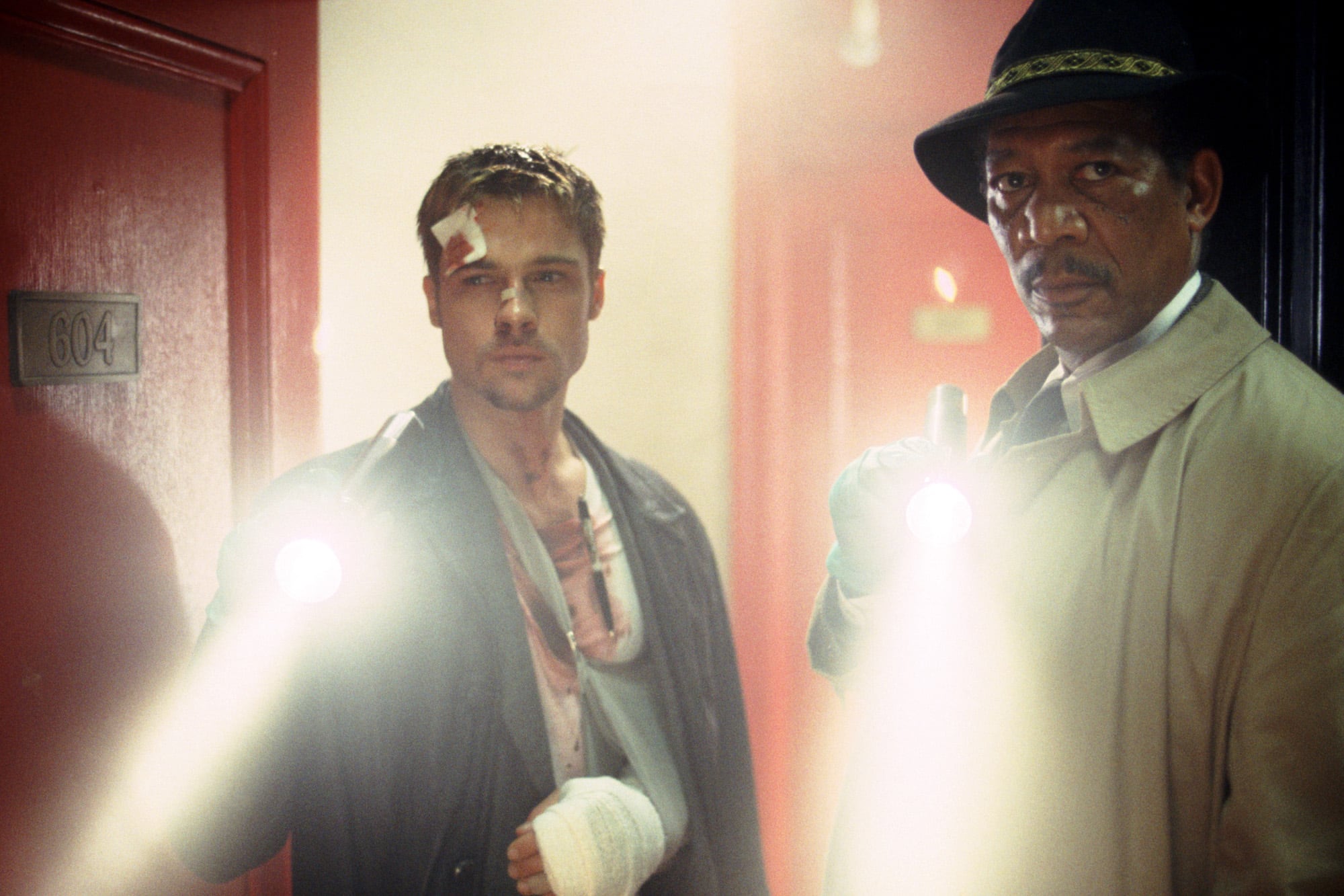 Seven: Pecados capitales con Brad Pitt y Morgan Freeman se estrenó en 1995