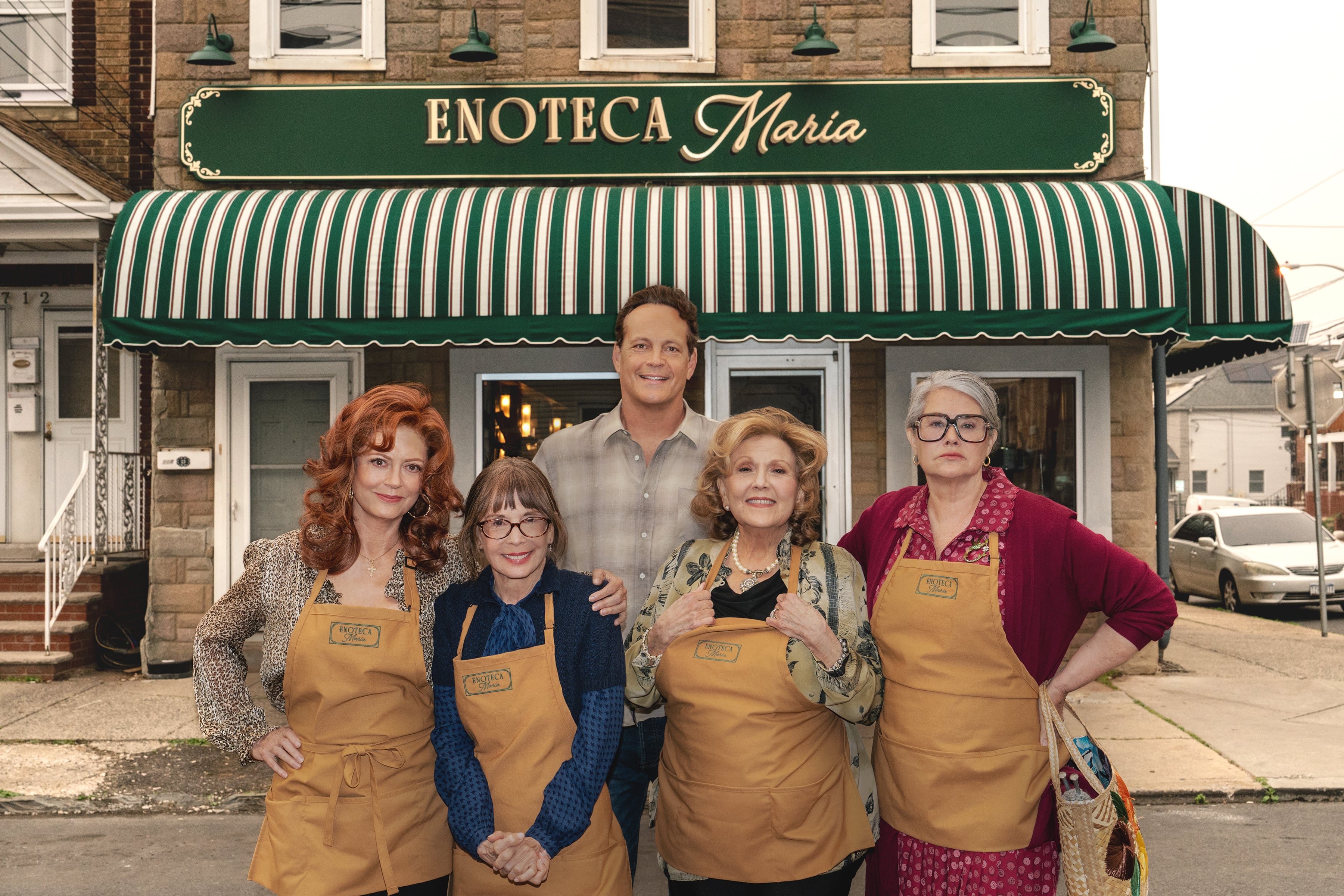 El elenco de Nonnas, Susan Sarandon, Talia Shire, Vince Vaughn, Brenda Vaccaro y Lorraine Bracco