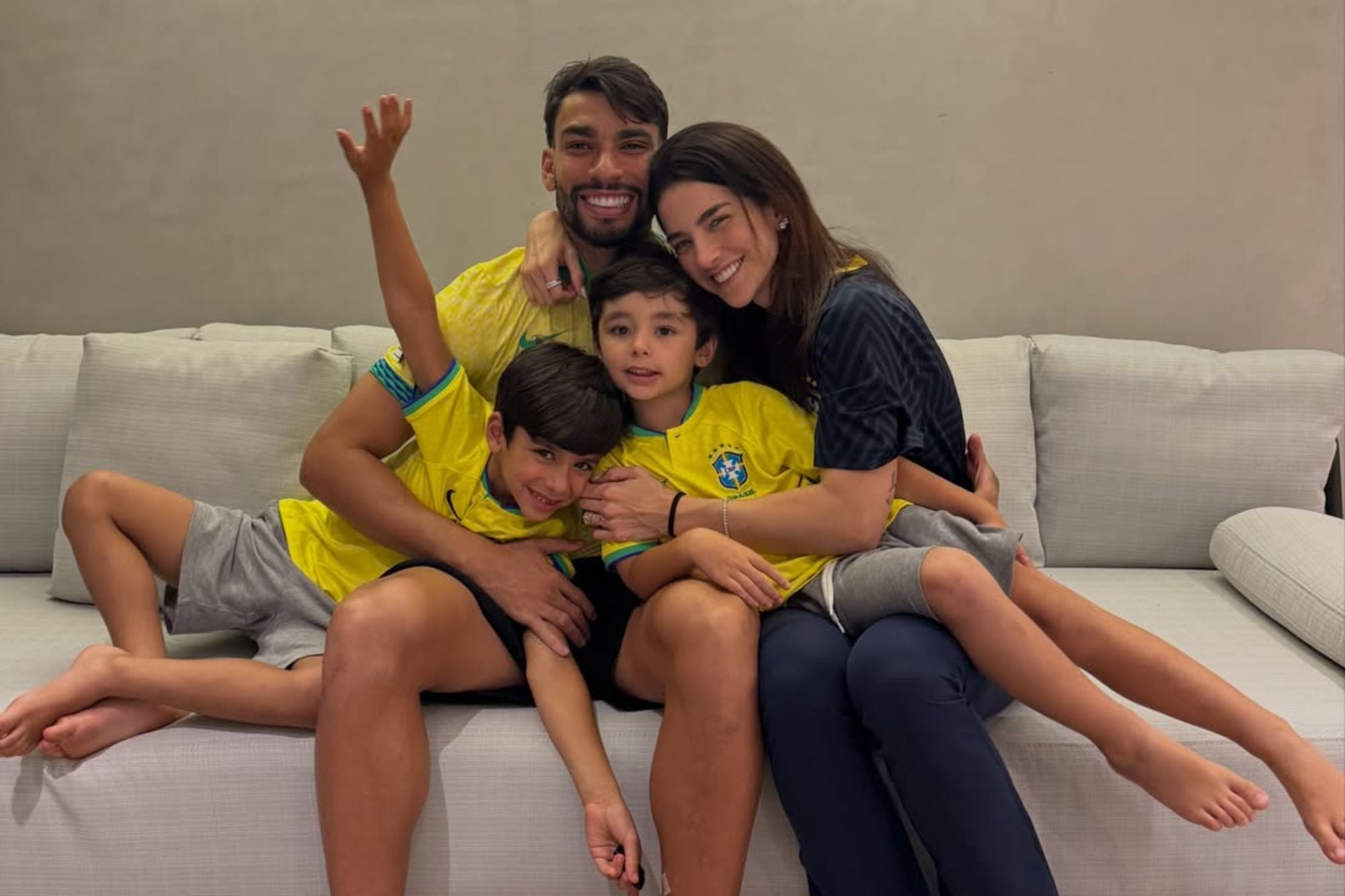 Duda siempre se encarga de que Benício y Filippo no se pierdan ningún partido de su padre