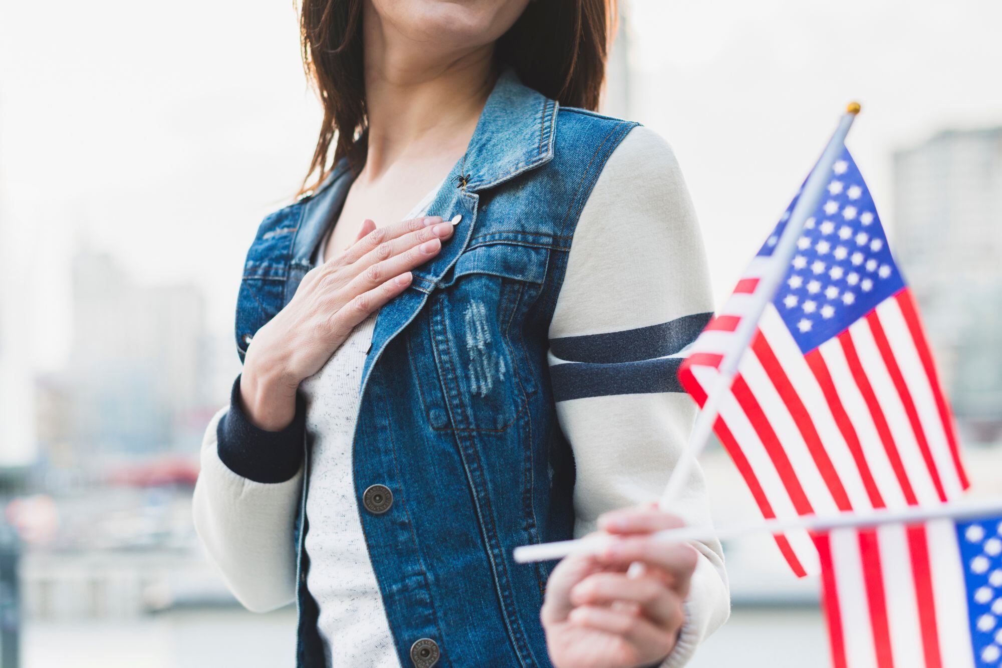 Los solicitantes de la green card deben cumplir el criterio de admisibilidad en EE.UU.