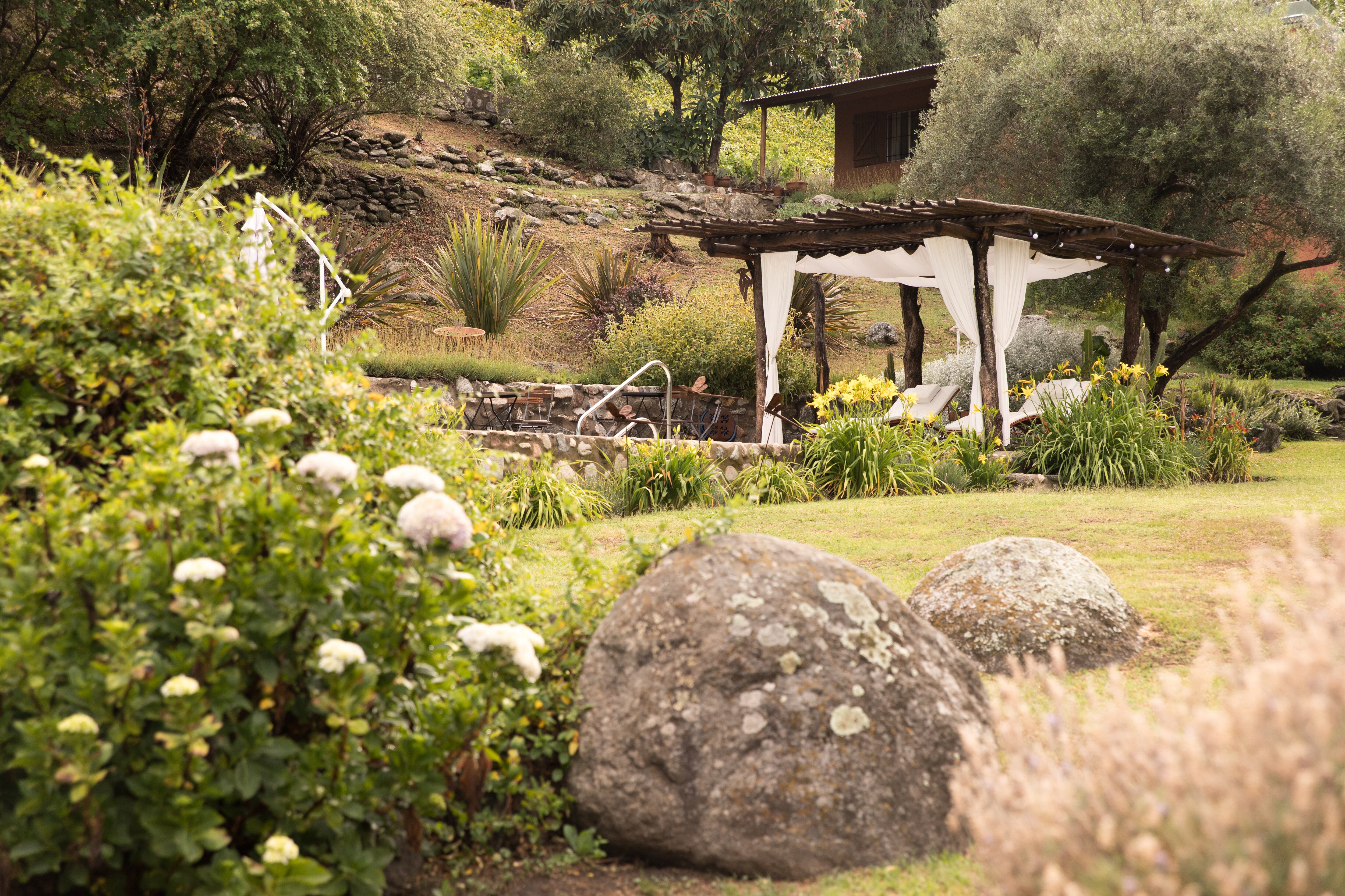 El precioso jardín de La Hondonada.