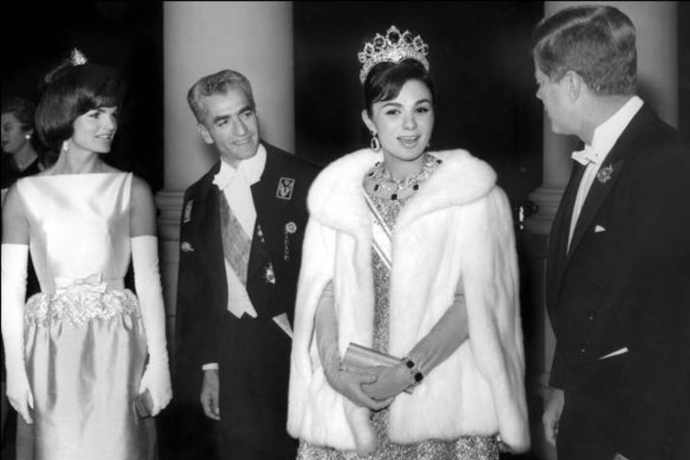 Jackelin Kennedy, Reza Pahlaví, Farah Diba y John Fitzgerald Kenney en la visita que las majestades de Irán realizaron a los Estados Unidos en 1962