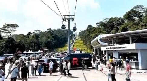 Imágenes del video falso generado con inteligencia artificial que mostraba el supuesto teleférico rodeado de turistas y naturaleza. Crédito: Imasofia a través de Threads.