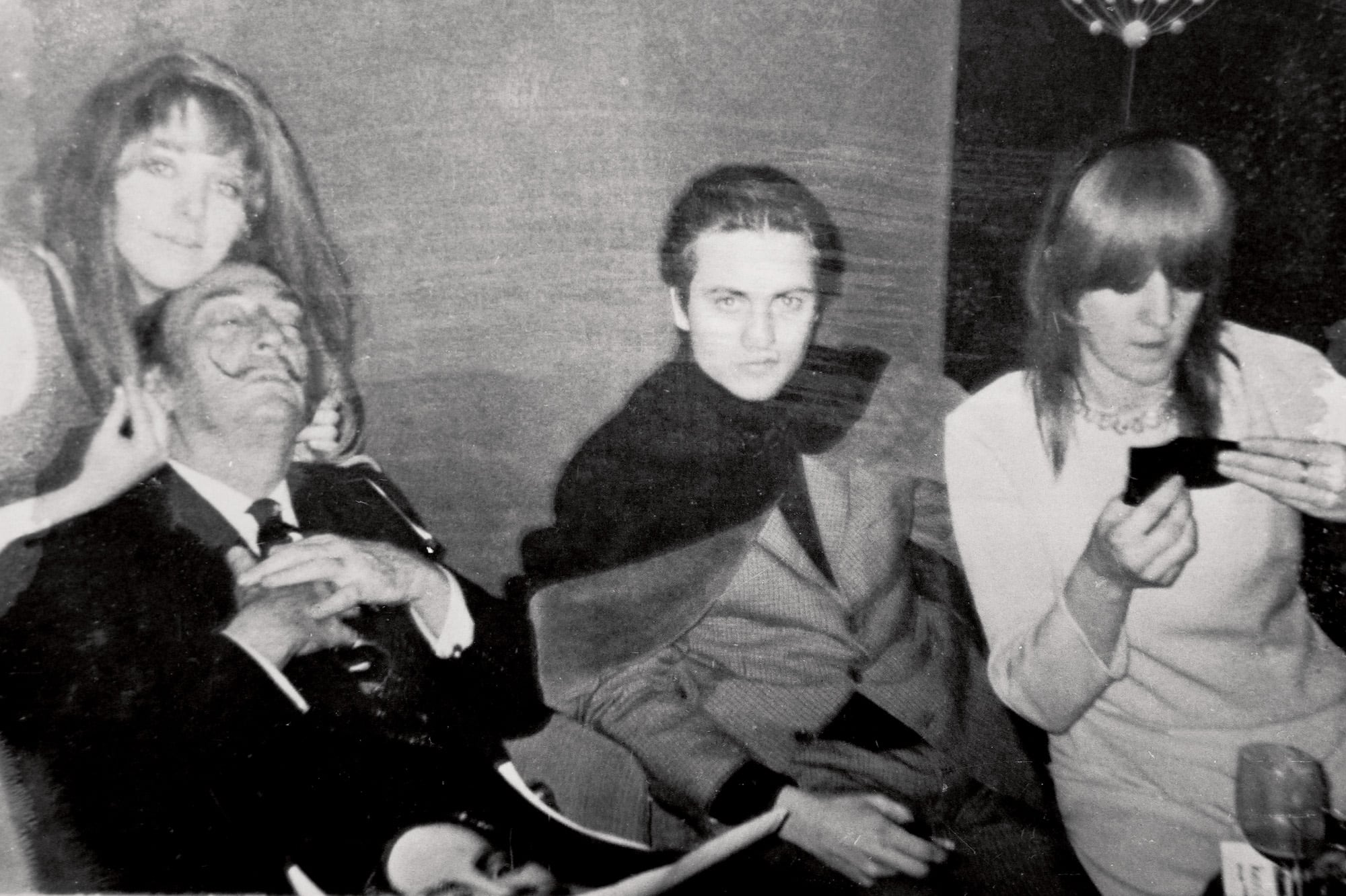 Junto a Salvador Dalí y Marta Minujín (a su lado) en Nueva York, en 1966