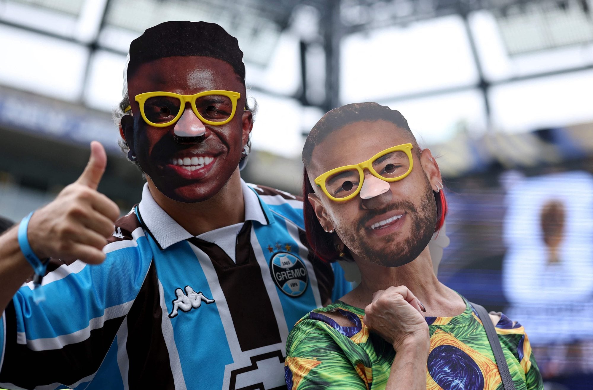 Brasil vs. Noruega, EN VIVO por el Mundial 2026: minuto a minuto del partido 8 La hinchada de Brasil con caretas de Vinicius Jr. y Neymar Jr.